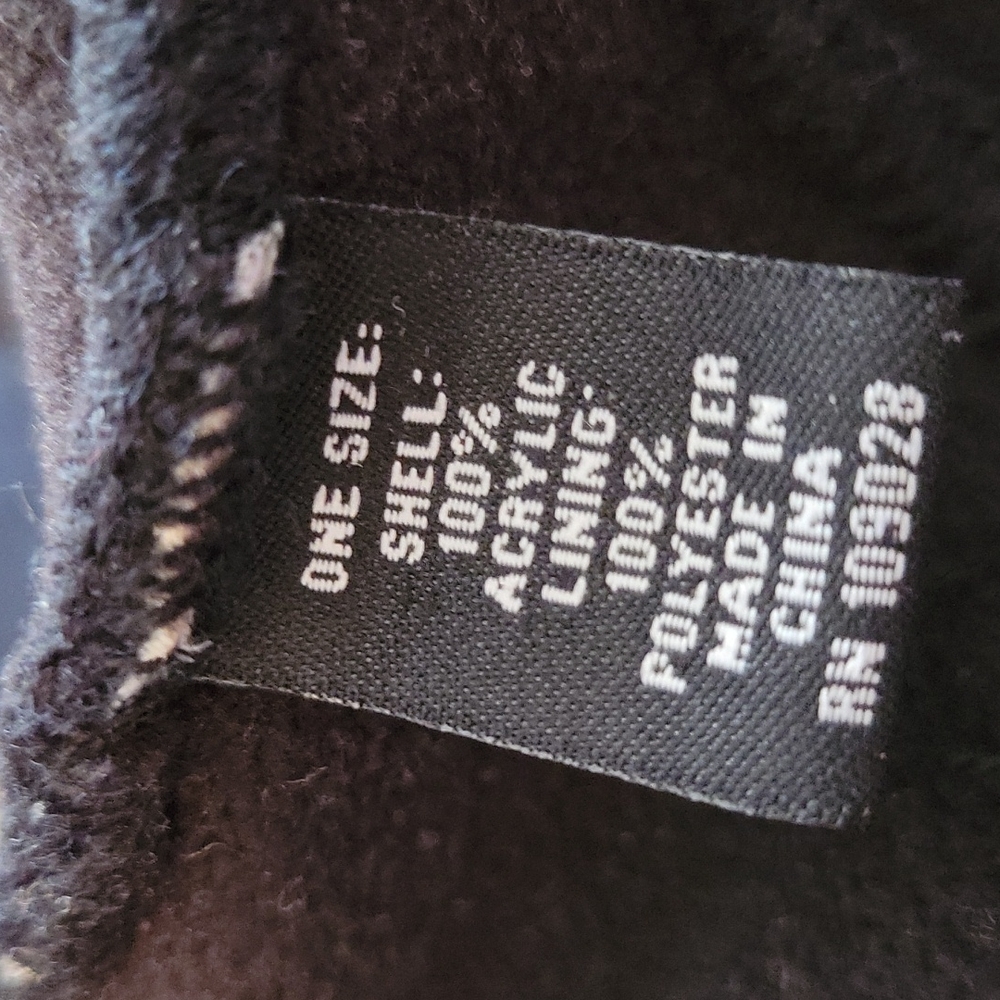 Winter Knit Beanie Hat - Picture 5 of 8